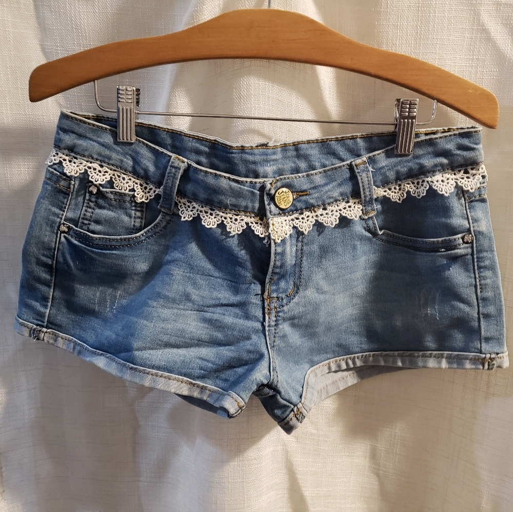 Jeans Jeans Jeans Blue Denim Jean Shorts Lace Trim Belted Border & Pockets Cute